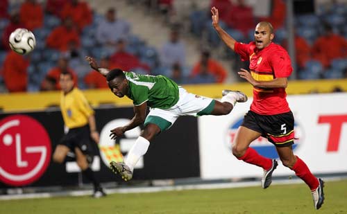 32岁无奈退役，＂世界第三＂阿扎尔经历了什么？