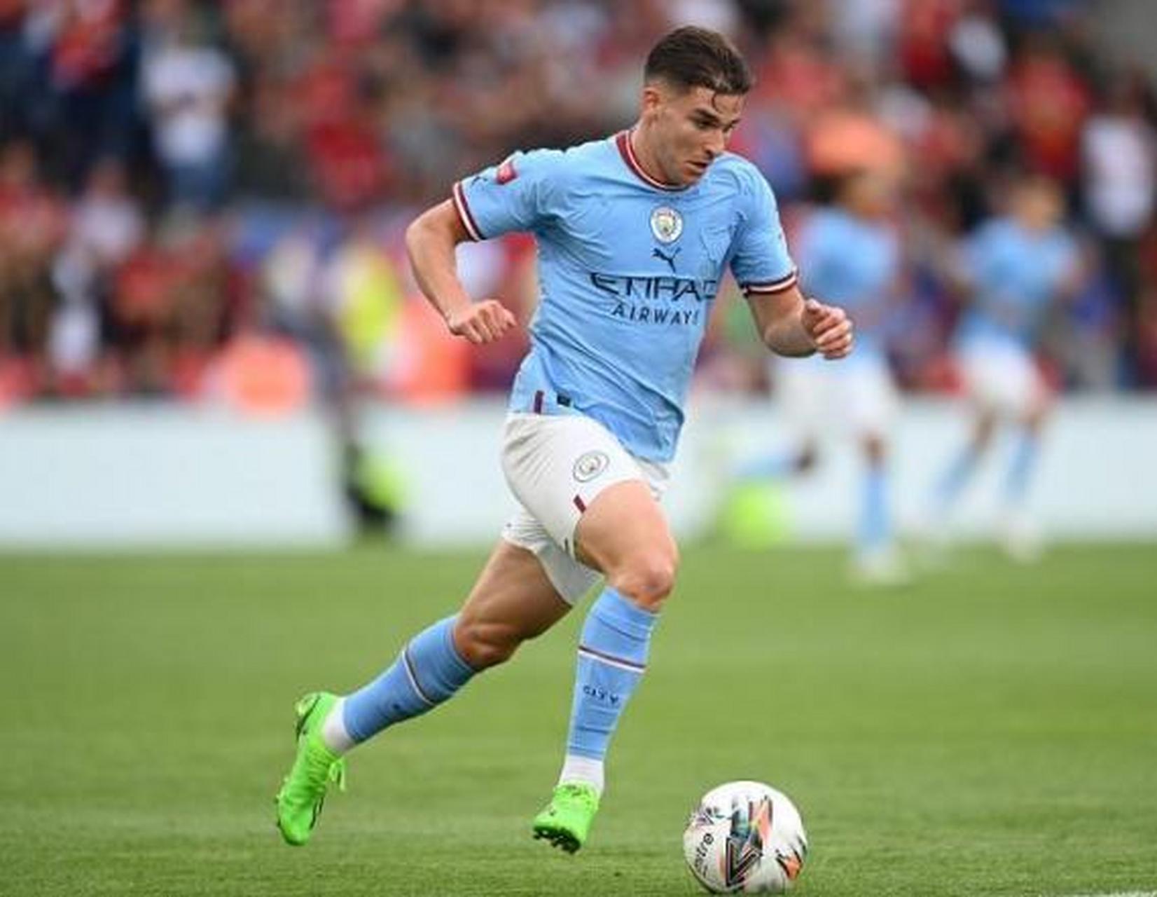 冬训迎来逆袭 转会蓉城踢首发