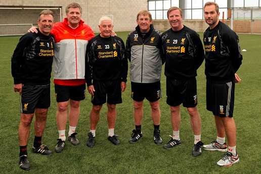 LPL冤大头战队终于拿到首胜！连换八位选手，终于把“内鬼”开除