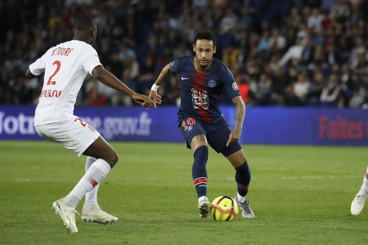 特雷杨加盟引发连锁反应，勇士库明加交易计划遭遇奇才干扰