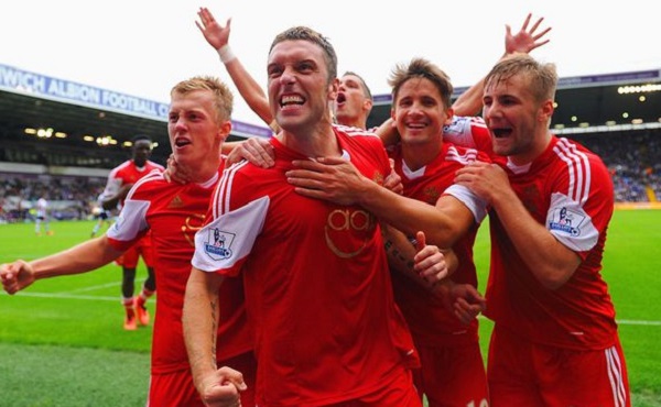 畅销榜TOP 5，海外用户占比超60%，网易终于熬出一款出海大杀器