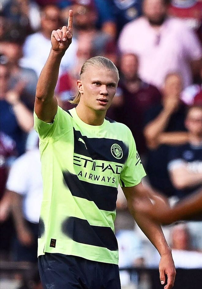 [国内足球]北京国安夺得足协杯冠军