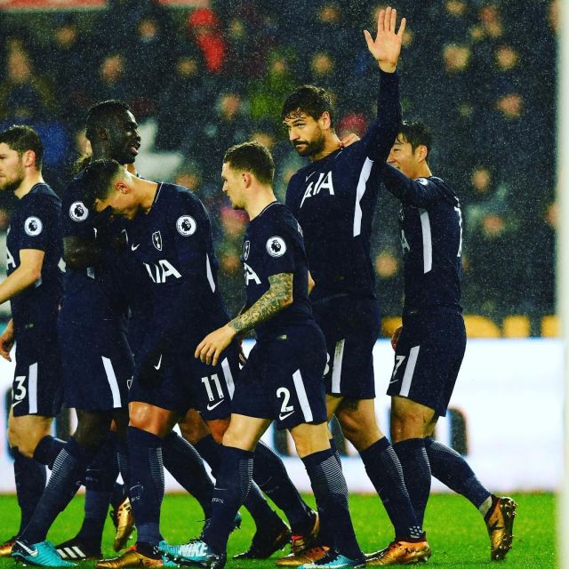 [图]国王103-137勇士 库里27分10助巴特勒15分